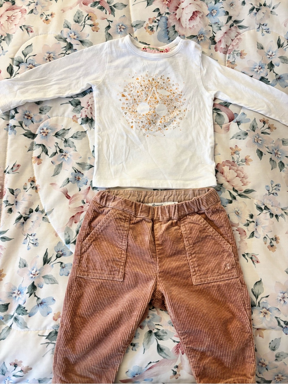 Girl's White Long-Sleeve Top with matching Bonpoint apricot pants